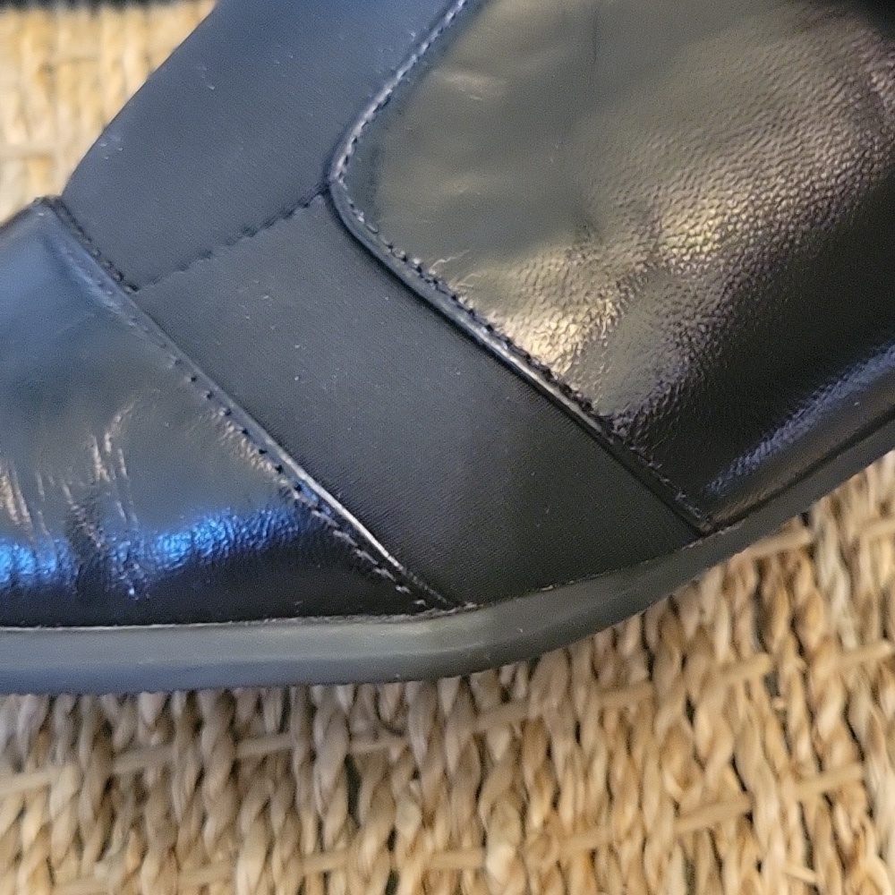 ROS HOMMERSON black leather slip-on shoes.  Great condition. Size 8.5 Narrow - Picture 8 of 8